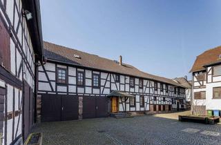 Haus kaufen in Marburgerstraße 11, 35457 Lollar, Umgebaute Scheune – Wohnen mit besonderem Flair