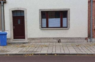 Haus mieten in Untere Hauptstraße 34, 06636 Laucha, Renoviertes Reihenhaus sucht Familie.