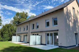 Haus mieten in Villinger Straße 30, 78078 Niedereschach, Reihenendhaus in Niedereschach inkl. Garten ab 01. März 2026 zur Miete.