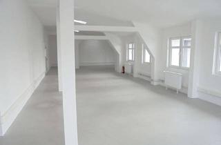 Büro zu mieten in Niemetzstraße 47-49, 12055 Neukölln, Helle / Büro- / Atelierräume / höhere Räume, Parkplatz, zu vermieten.