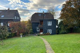 Einfamilienhaus kaufen in 42859 Remscheid, Großzügiges Einfamilienhaus mit Baugrundstück