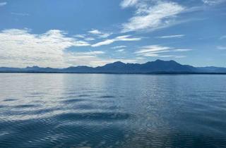 Wohnung kaufen in 83209 Prien, Renovierungsbedürftige 4-Zi.-Whg. in absoluter Chiemseenähe mit viel Gestaltungsspielraum