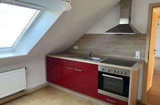 Wohnung mieten in Wormser Straße 17, 66953 Pirmasens, Gemütliche 3-Raum-DG-Wohnung in Pirmasens