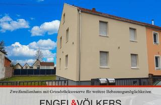 Haus kaufen in 67578 Gimbsheim, Zweifamilienhaus mit Grundstücksreserve für weitere Bebauungsmöglichkeiten