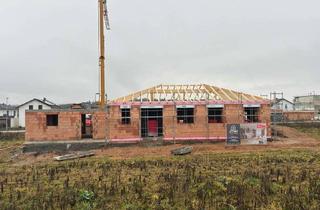 Haus kaufen in Marderweg 13, 92699 Irchenrieth, Bungalow mit Doppelgarage in Irchenrieth - KfW-Förderung möglich