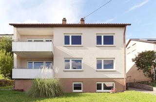 Mehrfamilienhaus kaufen in 71229 Leonberg, Familienfreundliches Mehrfamilienhaus mit Garten und Doppelgarage in Höfingen