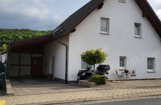 Einfamilienhaus kaufen in 59872 Meschede, Einfamilienhaus mit 8 Zimmern und Carport in Meschede