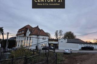 Anlageobjekt in 53881 Euskirchen, Historisches Anwesen mit 9 Wohnungen, 7 Garagen, Halle & Nebengebäuden