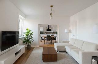 Wohnung kaufen in 23552 Lübeck, Lübeck - Stilvoll sanierte Altbauwohnung als Kapitalanlage