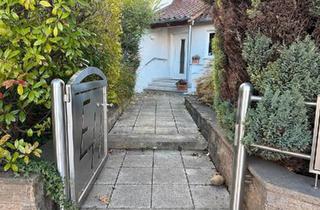 Villa kaufen in 71640 Ludwigsburg, Ludwigsburg - Ankommen & Wohlfühlen: Großzügiges Einfamilienhaus mit Kachelofen