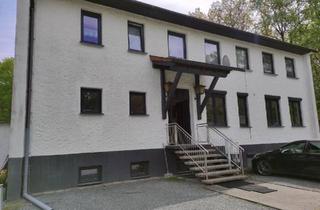 Mehrfamilienhaus kaufen in 90556 Cadolzburg, Cadolzburg - Wohnhaus mit Gestaltungsmöglichkeiten in idyllischer Lage
