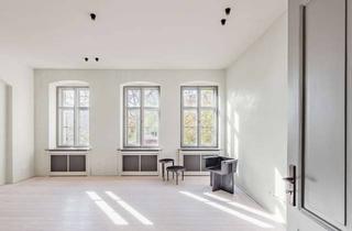 Wohnung kaufen in Steinstraße 21, 10119 Mitte, Top-Lage in Berlin-Mitte: Hochwertig sanierte 3-Zimmer-Altbauwohnung mit offener Wohnküche