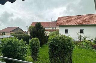 Wohnung kaufen in Sankt Catharina Str. 10, 72582 Grabenstetten, Grabenstetten, familienfreundliche 4-Zimmer-Wohnung mit Balkon und Garage