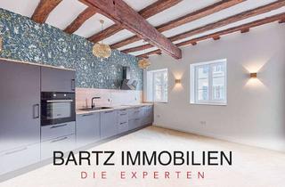 Wohnung kaufen in 76835 Rhodt, Glanzstück: einzigartige 3-Zimmer-Erdgeschosswohnung im modernisierten Fachwerkhaus