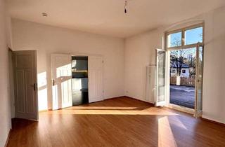 Wohnung kaufen in 14480 Potsdam, Wohnen wie im Palais - ein 4-Zimmer-Juwel mit Balkon & 100m²-Dachterrasse im historischen Sanatorium