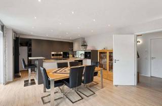 Wohnung kaufen in 97246 Eibelstadt, Moderne 4-Zimmer-Wohnung mit ganz viel Platz und Blick über den Main, in Eibelstadt