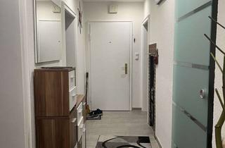 Wohnung kaufen in 85221 Dachau, Gut geschnittene 3-Raum-Wohnung mit Balkon und Einbauküche in Dachau