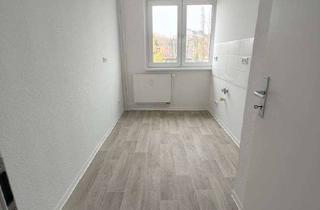Wohnung mieten in Venise-Gosnat-Straße 36, 14770 Nord, Ihr neues Zuhause: Gepflegte Wohnung mit Tageslichtbad und Balkon in Top-Lage