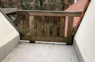 Wohnung mieten in Schloßberg 42, 04703 Leisnig, Maisonette 3-Zimmer mit Laminat, Balkon und Abstellraum in ruhiger Lage!