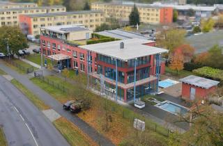 Haus kaufen in 16761 Hennigsdorf, Vielseitiges Wohn- und Geschäftshaus mit großem Nutzungspotenzial in Hennigsdorf