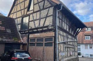 Haus kaufen in 71634 Ludwigsburg, * Sehr interessant mit vielen Möglichkeiten * Zentrales Stadthaus mit Scheune und Garage *