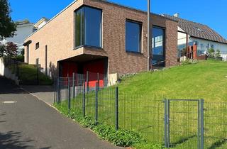 Haus kaufen in 53474 Bad Neuenahr-Ahrweiler, Architektenhaus im Bauhausstil - im Hang gebaut