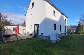 Haus kaufen in 86356 Neusäß, KFW-EH 55! Sanierter Altbau mit Anbau in Neusäß-Ottmarshausen als EFH oder ZFH