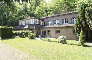 Haus kaufen in 37619 Bodenwerder, Provisionsfrei! Exklusives Anwesen für Familien und Kapitalanleger in Top-Lage (u.a. Altersresidenz)