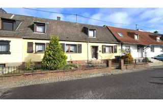 Einfamilienhaus kaufen in Merziger Straße 18, 66333 Völklingen, RESERVIERT!!! Röchlinghöhe: Einfamilienhaus mit Garten in beliebter Lage