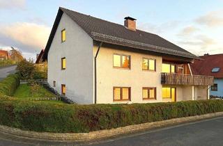 Haus kaufen in 97532 Üchtelhausen, Attraktives, grundsolides und familienfreundliches Wohnhaus mit Ausbaureserven - ideal auch als Mehr