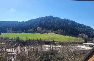 Haus mieten in Schleifestr., 78147 Vöhrenbach, 1FWH mit Einliegerwohnung / Garage / Garten und Terrasse! Provisionsfrei!