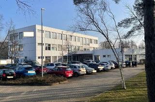 Anlageobjekt in 14974 Ludwigsfelde, Gewerbeimmobilie mit Solaranlage – Attraktive Kapitalanlage im Brandenburgpark Ludwigsfelde