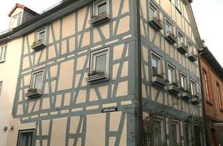 Haus kaufen in 35423 Lich, Haus mit drei Wohnungen