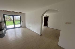 Wohnung mieten in Philipp-Funk-Str. 106, 73433 Aalen, Renovierte 5-Zimmer-EG-Wohnung mit großer Außenterrasse und Garten + Hobbyraum (Nutzfläche: 200qm)