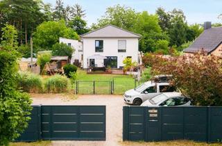 Villa kaufen in 15370 Petershagen, Moderne Stadtvilla + renovierte Remise = Mehrfamilienwohnen in Petershagen