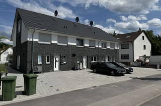 Haus mieten in 69502 Hemsbach, Neuwertiges Reihenendhaus mit 4 Zimmern in Hemsbach