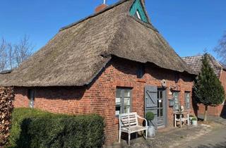 Haus kaufen in 25704 Meldorf, Meldorf - Traumhaus unter Reet bei Büsum (Nordermeldorf)