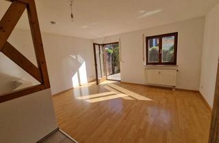 Wohnung kaufen in 83624 Otterfing, Bezugsfreie 2 Zimmer Maisonette Wohnung mit Terrasse und Garten