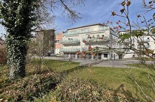 Wohnung kaufen in 83435 Bad Reichenhall, Mitten im Zentrum!Neuwertige 2,5 - Zi.-ETW in ruhiger Innenstadtlage mit Garage u. sonnigem Balkon