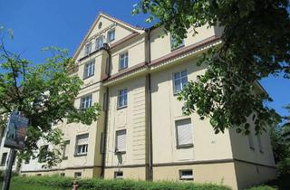 Wohnung kaufen in Karl-Keil-Straße 34, 08060 Marienthal, Sanierte 1,5-Raumwohnung mit Balkon und Stellplatz in Marienthal!