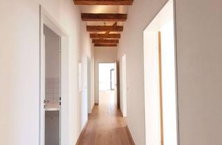 Wohnung kaufen in 37269 Eschwege, Elegante, barrierefreie Eigentumswohnung: Ihr moderner Wohntraum auf 131 m².