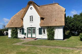 Wohnung kaufen in 25938 Dunsum, Zauberhafte Ferienwohnung unter Reet im Deichhof