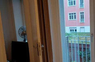 Wohnung mieten in Simon Dach Straße 20, 10245 Friedrichshain, Charmantes 1-Zimmer Apartment mit Balkon in Friedrichshain