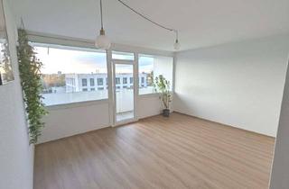 Wohnung mieten in Adolf-Baeyer-Damm 26, 81735 München, Schöne 1-Zimmer Wohnung mit West-Balkon im 5. Stock