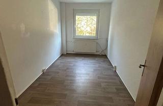 Wohnung mieten in Lortzingstraße 24, 02708 Löbau, 3-Raum-Wohnung mit Balkon in Löbau Ost