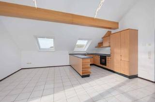 Wohnung mieten in 75438 Knittlingen, Helle 4-Zimmer-Dachgeschosswohnung mit Balkon und Waldrandlage