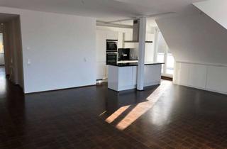 Wohnung mieten in Bertha-Von-Suttner-Allee 18, 77933 Lahr, ++ Hochwertige 4,5 Zimmer DG Wohnung mit Einbauküche, drei Balkonen, Aufzug und Carport ++