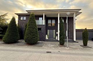 Villa kaufen in 48485 Neuenkirchen, Stilvolle Villa mit exklusivem Saunahaus und Außenpool