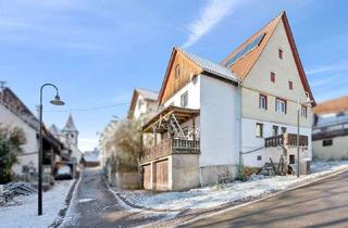 Haus kaufen in 72175 Dornhan, Großzügiges Zweifamilienhaus mit Potential in Dornhan