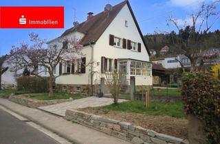 Einfamilienhaus kaufen in 65719 Hofheim am Taunus, Kleines Einfamilienhaus mit großem Garten und kleiner Scheune